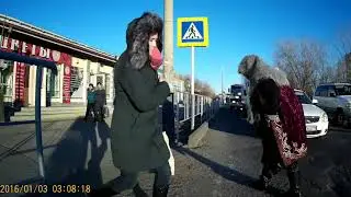 Пранк Бабуля Байконур.  Prank grandmother lights
