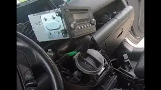 Radio audio aux input jack is not working, quick fix, Honda Element or Civic. 