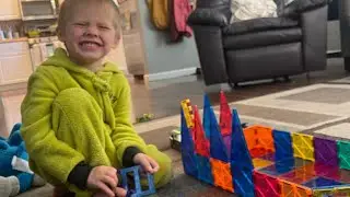 Build a magnetic house with us!