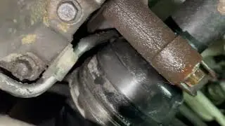 V70 YES Major Fuel Leak Fixed In Time For MOT... At Least For Now. Fuel Return Rubbing On Driveshaft