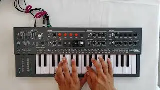 Pure ARTURIA MiniFreak Sounds (Presets 1 to 25 // Free Play)