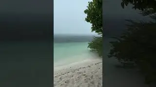 Тропический дождь на Мальдивах 🌧️ 