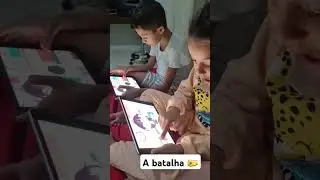 Quem vai fazer a melhor comida? curta para ela e comenta para ele.