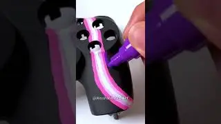 Custom PlayStation Controller using Posca Markers! (