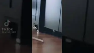 я рисую на асфальте