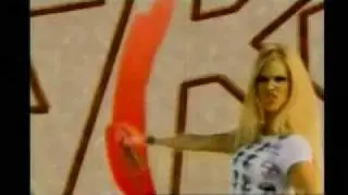 Avril Lavigne - Black friend (MAD TV parody)