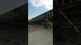 39up Jaffer express departure Quetta Pak Rail update please subscribe My you tube channel GEU-20