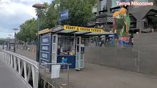 Прогулка на круизном катере по городу Мельбурн, Австралия.