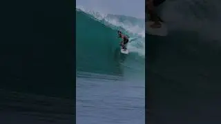 Mentawais perfection with Arnaud Coueille. Perfect aquamarine barrel wave. #surf #surfing #waves