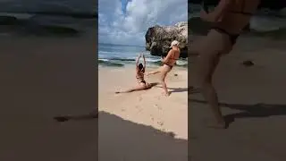 Сними меня красиво в шпагате))))