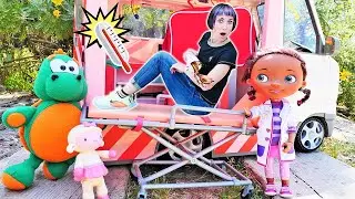 Um Dia no Parque com o Lucky e um Acidente Inesperado com a Mamãe do Lucky. Vídeo Infantil