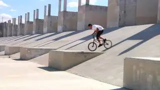 Osiris Shoes - Ronnie Napolitan & Seth Klinger BMX Edit