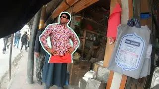 Asking STRANGERS for PHOTOS during SANDSTROM in LEH LADAKH ( Part 1)