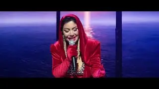 Giusy Attanasio - Sienteme mamma  (Video Live Palapartenope)