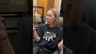 Алина пробует ролл с CAROLINA REAPER!!!