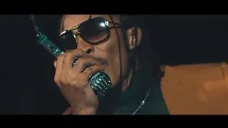 Robinio Mundibu - Mama Yaka (Official Video)