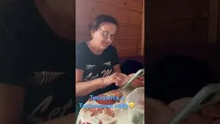 В Таджикское кафе требуются 😂😂😂😂