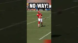 🚨Patrick Mahomes goes BEHIND THE BACK vs the Lions!😳🔥 