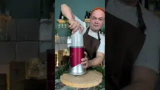 Молочный Коктейль со Сникерсом / Инстаграм @alcoturist