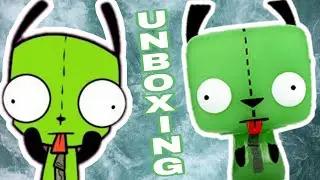 Unboxing: Funko Pop “Gir” (Glow In The Dark) Invader Zim 💚