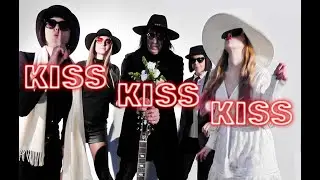 The Cleopatras "Kiss Kiss Kiss" (Official video)