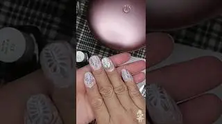 Essie for the twill of it #nailstampingplates #nailsart #essienailpolish #leminimacaroon #gelnails