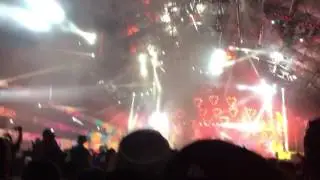 Coachella 2017 - Dillion Francis Performs Unreleased Track