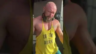 утро начинается не с кофе #bodybuilding #motivation #sports #спорт #fitness #academia #gym #legs