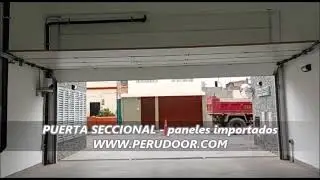 Puerta Levadiza Seccional de Garaje a control remoto PERUDOOR
