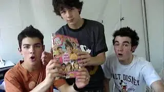 Vintage Jonas Brothers Popstar! Video Nick Makes A Muscle!
