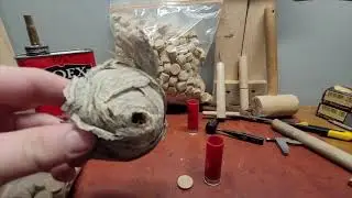 Prepping and loading 12 gauge roll crimp shells