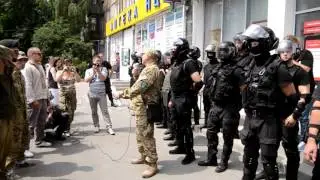 Добровольчий батальйон ОУН поставив ультиматум російським банкам