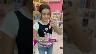 A Maria Clara veio montar o seu milk paper na loja física da Papelaria Luivin’s 😍