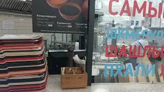 8 марта дарите женщинам бургер