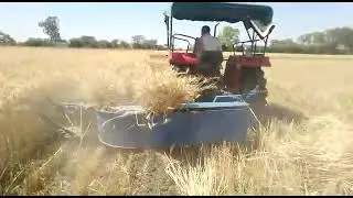 TRACTOR REAPER BINDET