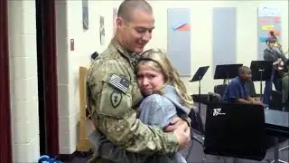 Soldiers Coming Home Surprise !