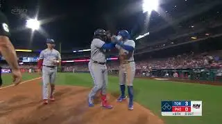 Vladimir Guererro Jr. CRUSHES Go Ahead Home Run In 8th!