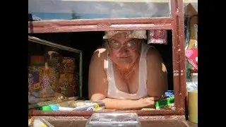 WHERE DOES A KIOSK CLERK GO TO THE BATHROOM?