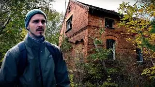 Exploring an Eerie Ghost Town