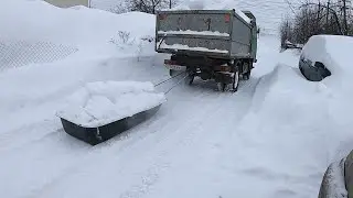Вывоз снега на мультикаре. Чистка территорий от снега трактором. 