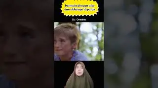 bocil yang bermain sama ular 