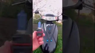 What bulb is needed for the front headlight of a Honda Dio AF-62/68 scooter?