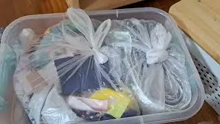 Навожу порядок в своей творческой мастерской. Лоскутов ещё очень много, надо шить😄