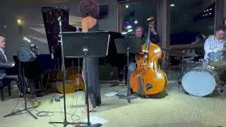 Tawanda sings "Wild Is the Wind." Live at the G-Spot