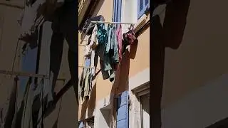В таких домах живут французы в Провансе #elenafrance #жизньвофранции