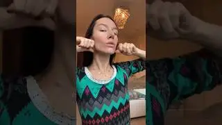 Массаж против отеков лица