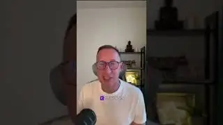 На нём написано Титаник