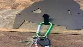 нашел это чудо в антикварной лавке,что это?