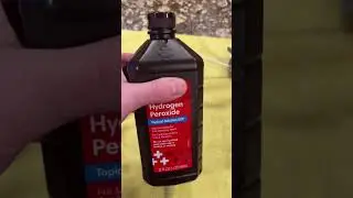 Try this hack if you like cleaning with hydrogen peroxide! 