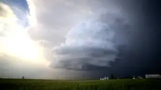 Leoti - isolated LP supercell